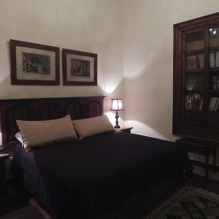 Casa Eugenia Hotel Morelia Room photo